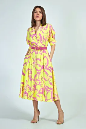 Abito svasato giallo a fantasia fucsia Moda Mania lunghezza midi con cintura fucsia