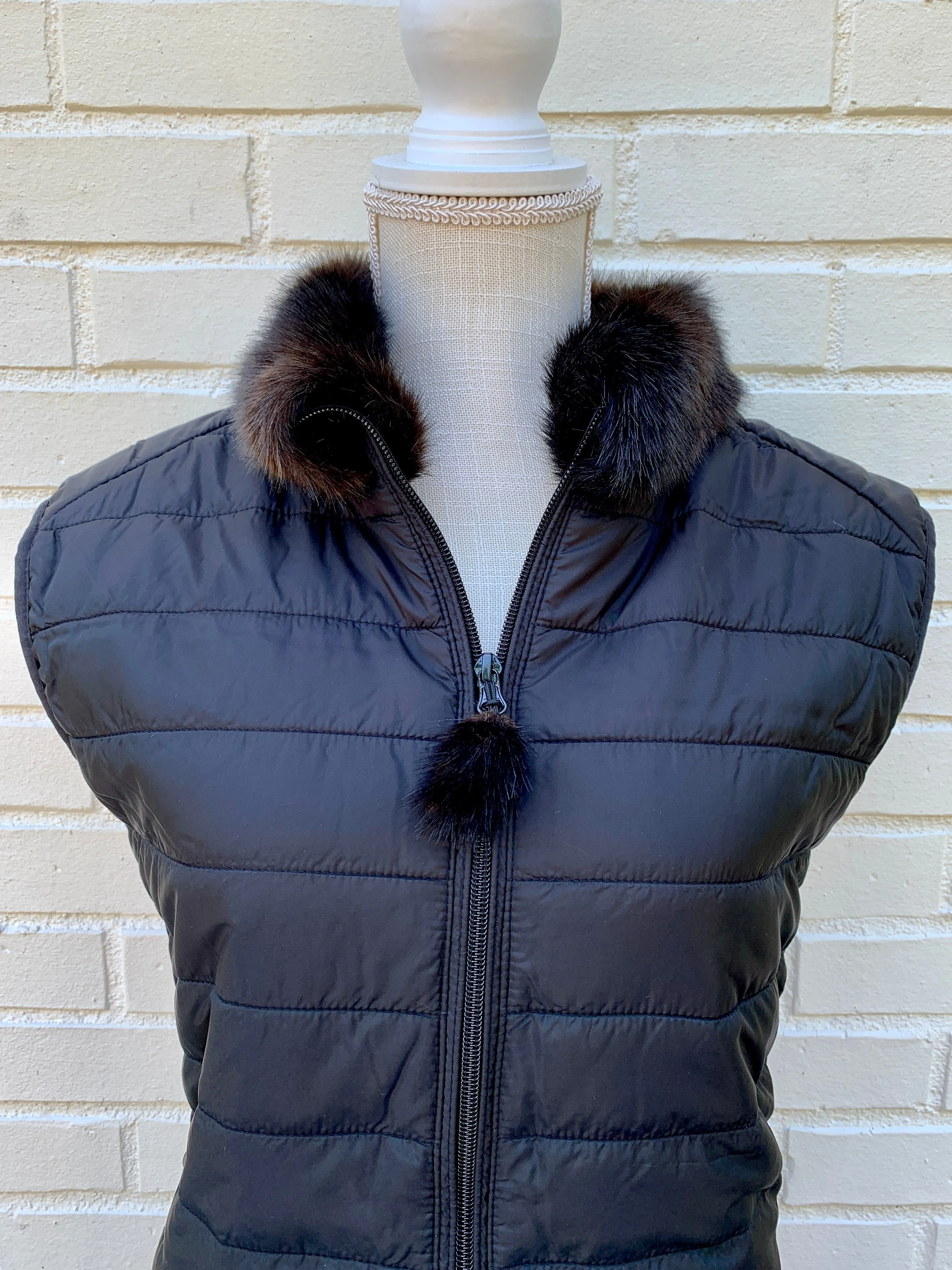 Blondie Black Puffer Vest w Faux Brown Fur (PFF Black 1)