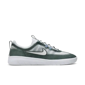 Nike SB Nyjah Free 2 Premium Ash Green/Boarder Blue/Barely Green/White