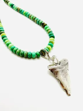 TIDE NECKLACE WITH CRYSOPHRASE BEADS